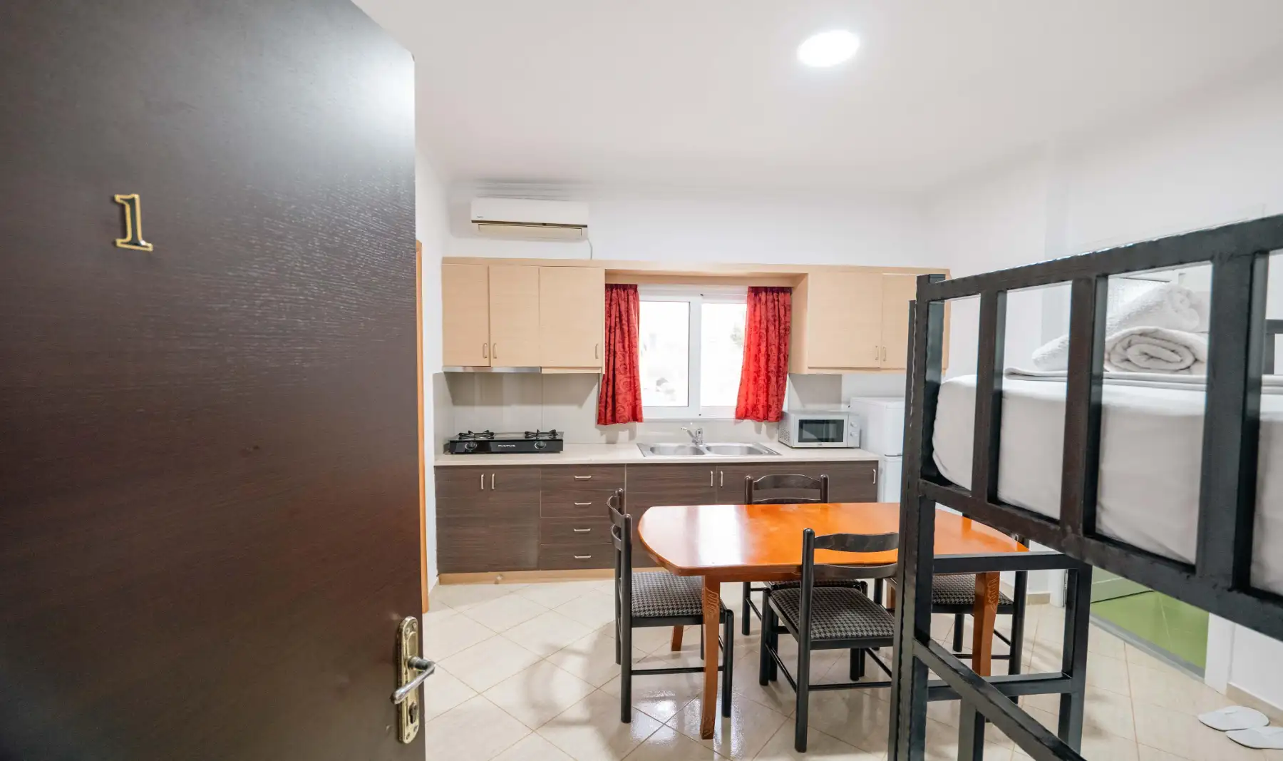 img_id_674860.58.09 AM.webp